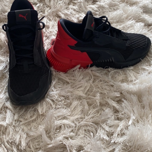 Puma sneaker Womens Black & red Athletic Cross Training Shoes - Picture 5 of 13